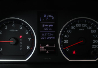 Подержанный автомобиль Honda CR-V 2012 года (21 фото)