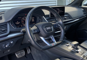 Подержанный автомобиль Audi SQ5 2020 года (20 фото)