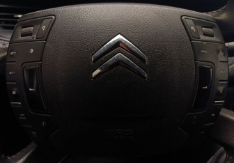 Подержанный автомобиль Citroen C5 Sedan 2009 года (11 фото)