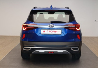Подержанный автомобиль Kia Seltos 2021 года (5 фото)