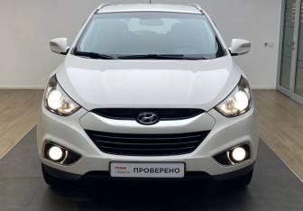 Подержанный автомобиль Hyundai ix35 2012 года (2 фото)