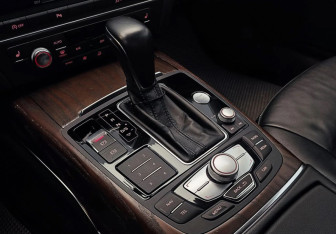 Подержанный автомобиль Audi A6 Sedan 2016 года (14 фото)
