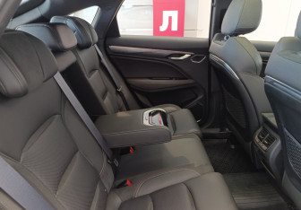 Подержанный автомобиль Geely Tugella 2022 года (8 фото)