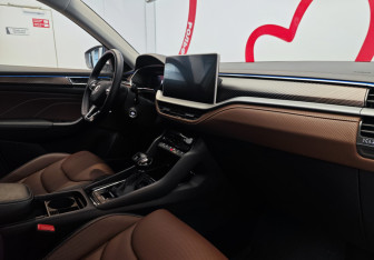 Подержанный автомобиль Skoda Kodiaq 2023 года (8 фото)