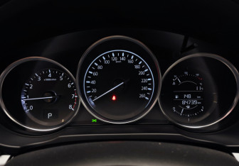 Подержанный автомобиль Mazda CX-5 2018 года (12 фото)