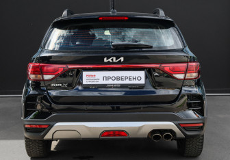 Подержанный автомобиль Kia Rio Hatchback 2021 года (5 фото)