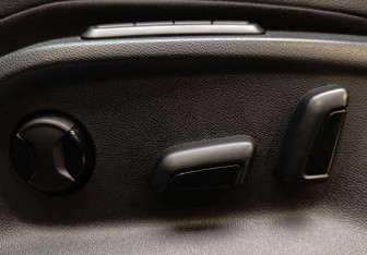 Подержанный автомобиль Volkswagen Tiguan 2020 года (14 фото)