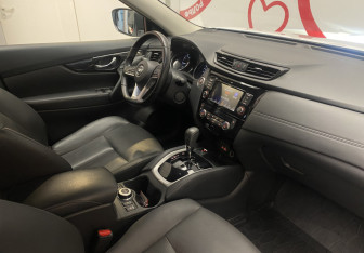 Подержанный автомобиль Nissan X-Trail 2022 года (7 фото)