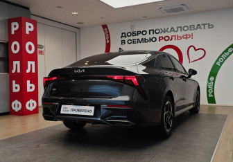 Подержанный автомобиль Kia K5 2025 года (4 фото)