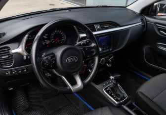 Подержанный автомобиль Kia Rio Sedan 2021 года (12 фото)