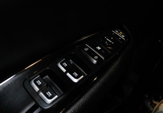 Подержанный автомобиль Kia Optima Sedan 2018 года (16 фото)