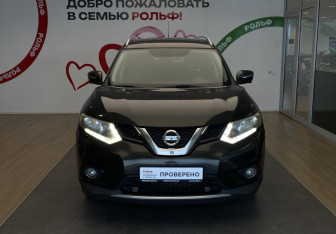 Подержанный автомобиль Nissan X-Trail 2015 года (2 фото)