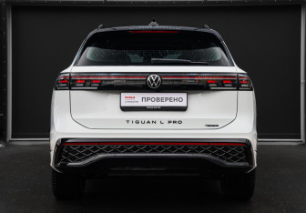 Подержанный автомобиль Volkswagen Tiguan 2025 года (5 фото)
