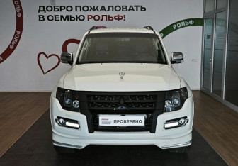 Подержанный автомобиль Mitsubishi Pajero 2019 года (2 фото)