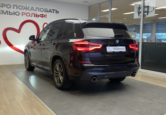 Подержанный автомобиль BMW X3 2018 года (6 фото)
