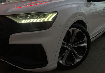 Подержанный автомобиль Audi Q8 2019 года (7 фото)