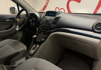 Подержанный автомобиль Chevrolet Orlando 2012 года (7 фото)