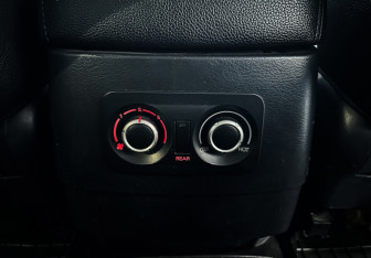 Подержанный автомобиль Mitsubishi Pajero 2011 года (9 фото)