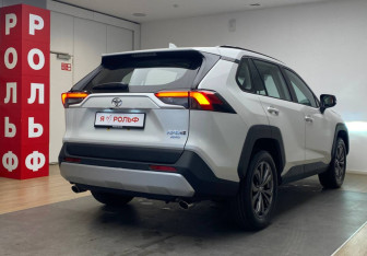 Новый Toyota RAV4 2025 (6 фото)