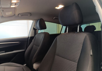 Подержанный автомобиль Kia Rio Hatchback 2021 года (14 фото)