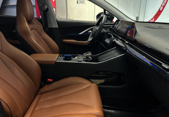 Подержанный автомобиль Omoda C5 2023 года (7 фото)