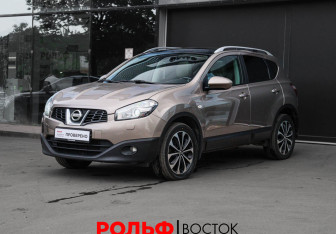 Подержанный автомобиль Nissan Qashqai 2012 года (1 фото)