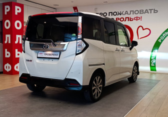 Подержанный автомобиль Toyota Tank 2019 года (4 фото)