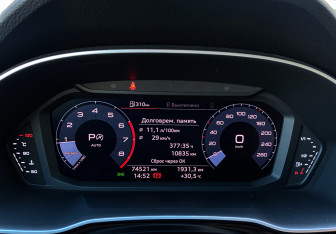 Подержанный автомобиль Audi Q3 2020 года (23 фото)