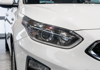 Подержанный автомобиль Kia Ceed Hatchback 2019 года (27 фото)