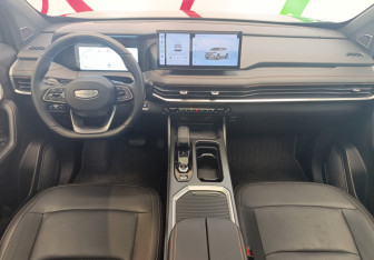 Подержанный автомобиль Geely Okavango 2024 года (12 фото)