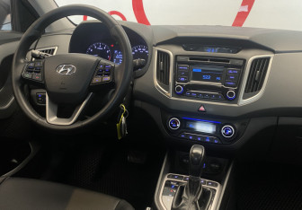 Подержанный автомобиль Hyundai Creta 2018 года (9 фото)