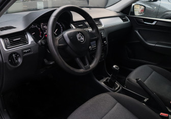 Подержанный автомобиль Skoda Rapid Liftback 2019 года (12 фото)