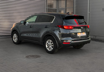 Подержанный автомобиль Kia Sportage 2019 года (6 фото)