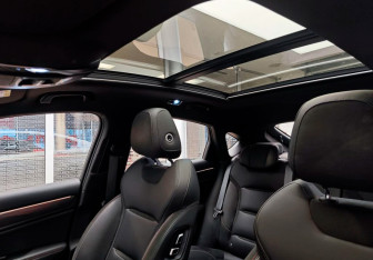 Подержанный автомобиль Geely Tugella 2023 года (8 фото)