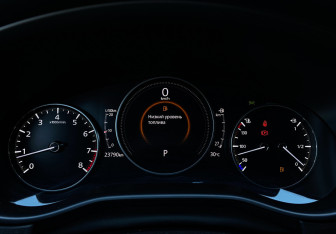 Подержанный автомобиль Mazda CX-30 2021 года (25 фото)