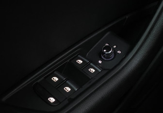 Подержанный автомобиль Audi A4 Sedan 2018 года (12 фото)