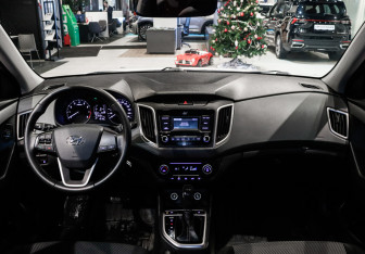 Подержанный автомобиль Hyundai Creta 2021 года (16 фото)