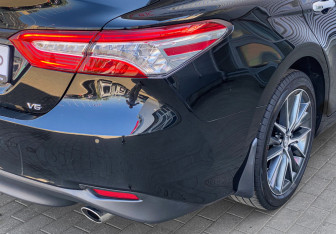 Подержанный автомобиль Toyota Camry Sedan 2023 года (8 фото)