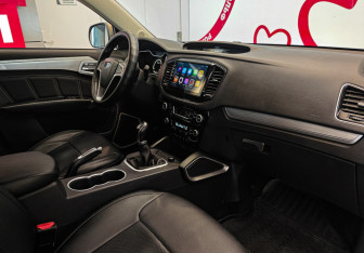 Подержанный автомобиль Geely Emgrand X7 2019 года (7 фото)