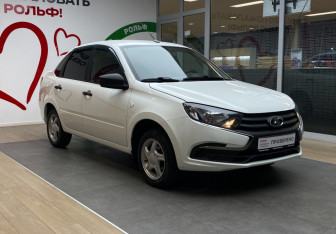 Подержанный автомобиль LADA (ВАЗ) Granta Sedan 2020 года (3 фото)