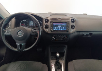 Подержанный автомобиль Volkswagen Tiguan 2012 года (16 фото)