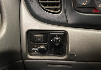 Подержанный автомобиль Nissan Almera Classic 2011 года (12 фото)