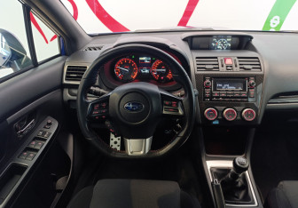 Подержанный автомобиль Subaru WRX 2014 года (10 фото)
