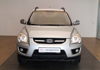 Подержанный автомобиль Kia Sportage 2009 года (2 фото)
