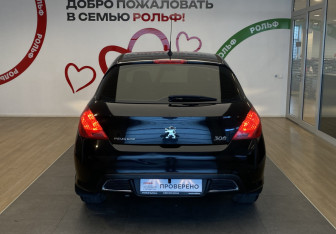 Подержанный автомобиль Peugeot 308 Hatchback 2011 года (5 фото)