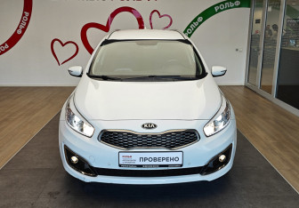 Подержанный автомобиль Kia Ceed Wagon 2018 года (2 фото)