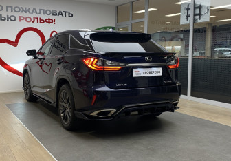 Подержанный автомобиль Lexus RX 2015 года (6 фото)