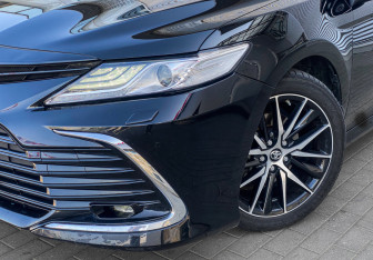 Подержанный автомобиль Toyota Camry Sedan 2019 года (4 фото)