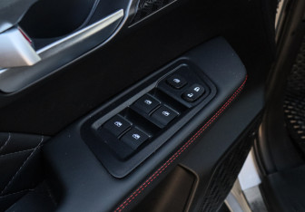 Подержанный автомобиль JAC T9 2024 года (16 фото)