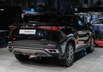 Подержанный автомобиль Omoda C5 2023 года (4 фото)